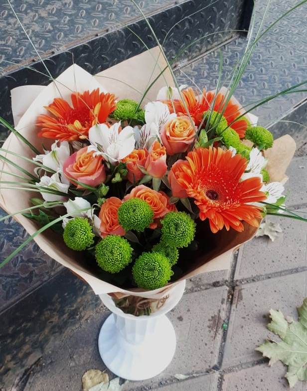 Букет цветов из: Герберы, Хризантемы, Альстромерии и Розы в Александровке Донской