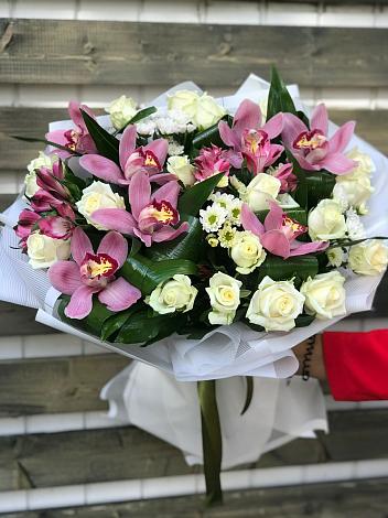 Букет цветов из: Розы и Хризантемы в Александровке Донской