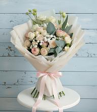 Букет цветов из:  Розы и Лизиантусы #REPLACE_PRED# Александровке Донской