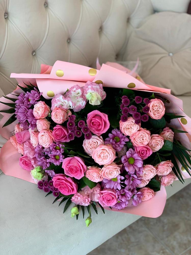 Букет цветов из: Хризантемы, Розы и Лизиантусы в Александровке Донской