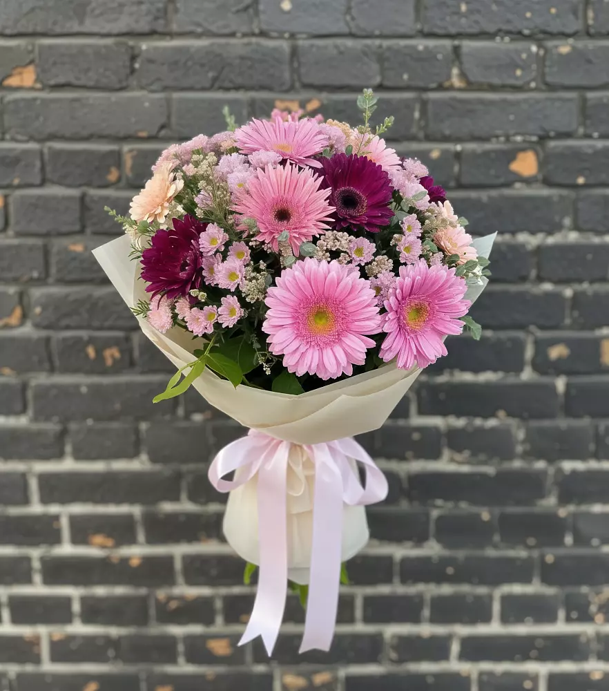 Букет цветов из: Герберы и Хризантемы в Александровке Донской