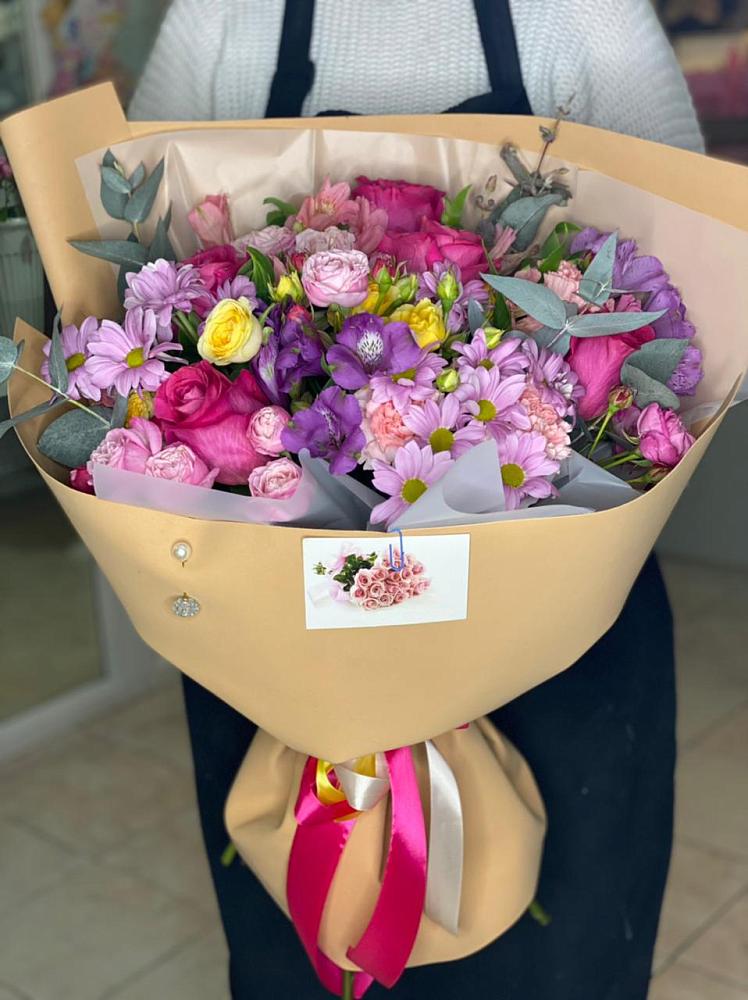 Букет цветов из: Хризантемы, Гвоздики и Альстромерии в Александровке Донской