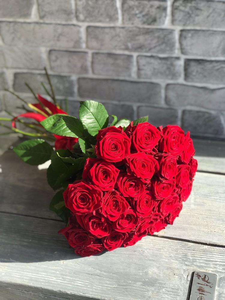 Букет Красные розы Фридом в Александровке Донской