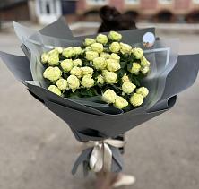 Букет Белые кустовые розы Солинеро в Александровке Донской