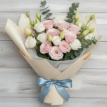 Букет цветов из:  Лизиантусы в Александровке Донской