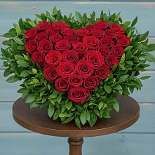 Цветочная композиция из Розы в виде сердца #REPLACE_PRED# Александровке Донской