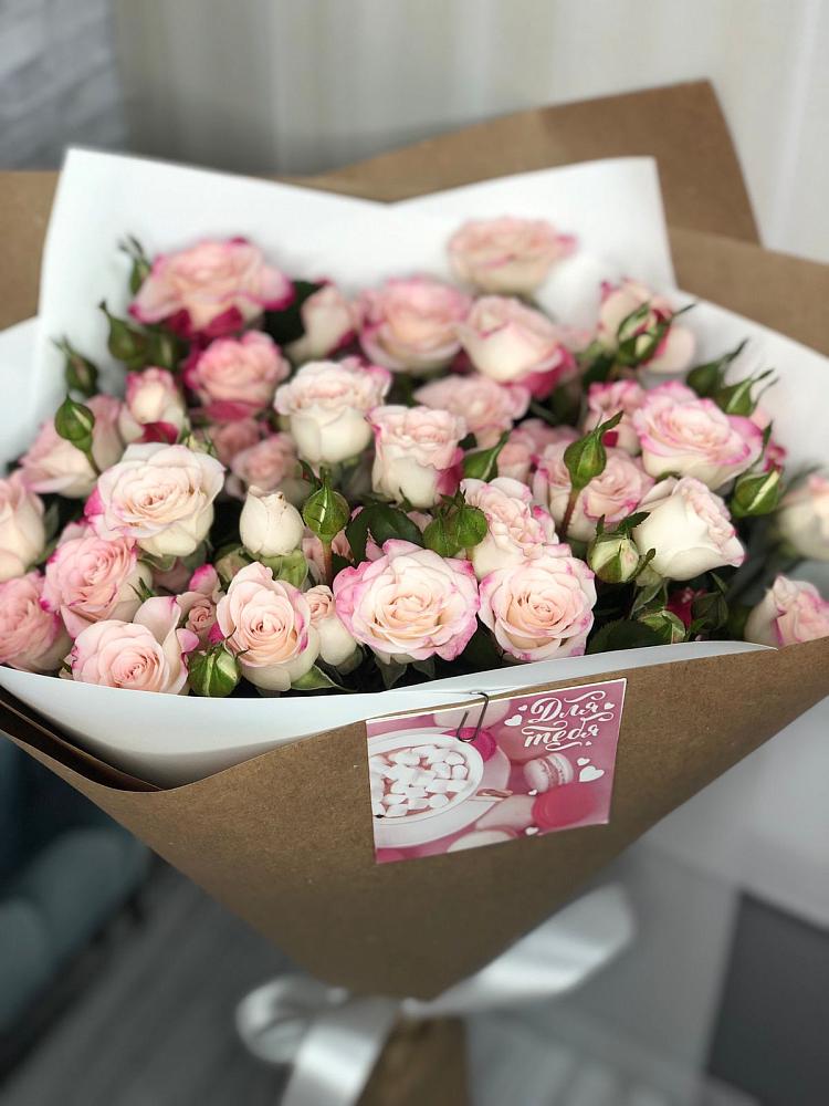 Букет цветов из: Розы в Александровке Донской