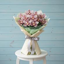Букет цветов из:  Орхидеи и Розы #REPLACE_PRED# Александровке Донской