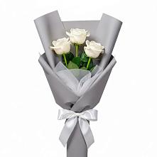 Букет 3 белые розы в Александровке Донской