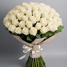 Букет 101 беля роза Белоснежка в Александровке Донской