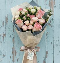 Букет цветов из:  Розы в Александровке Донской
