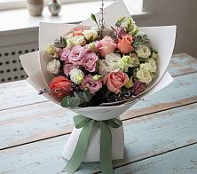 Букет цветов из:  Розы, Лизиантусы и Гвоздики в Александровке Донской