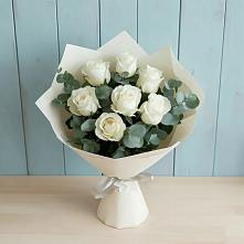 Букет Белые розы в Эвкалипте в Александровке Донской