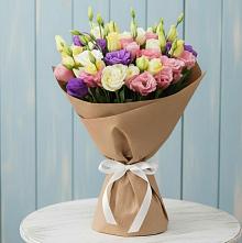Букет цветов из:  Лизиантусы в Александровке Донской