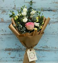 Букет цветов из:  Розы и Лизиантусы в Александровке Донской