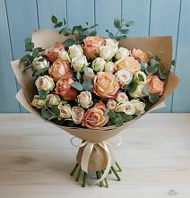 Букет цветов из:  Альстромерии и Розы в Александровке Донской