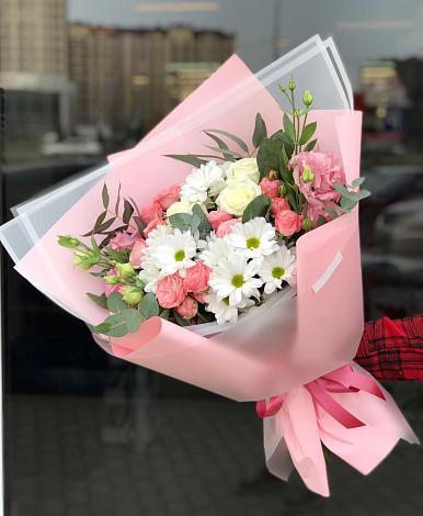 Букет цветов из: Розы, Лизиантусы и Хризантемы в Александровке Донской